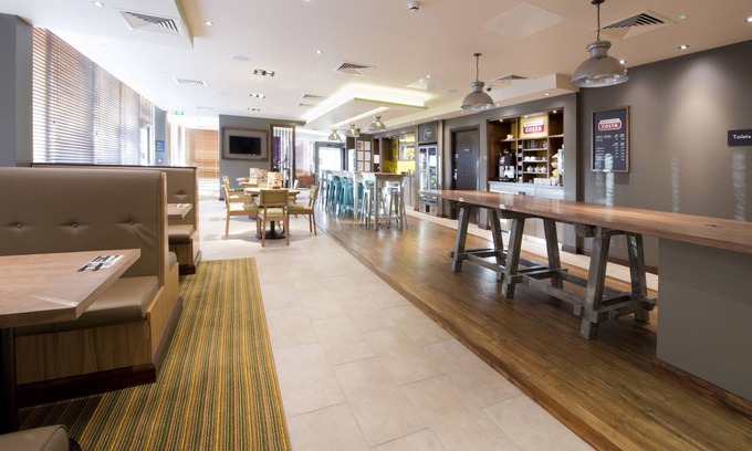 Lewisham Hotel | Premier Inn London Lewisham