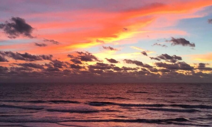 Indian Shores Condominio | Premier, newly renovated luxury beachfront (top-floor) condo on the Gulf coast.