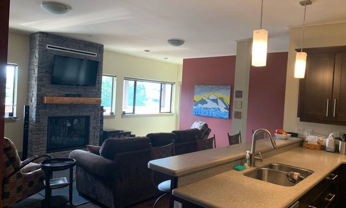 Revelstoke Condominio | Premier Silverbear Penthouse Condo
