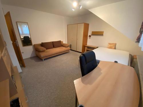 Mahmoorganj Apartamento | Premium 2 Bhk Green Suites