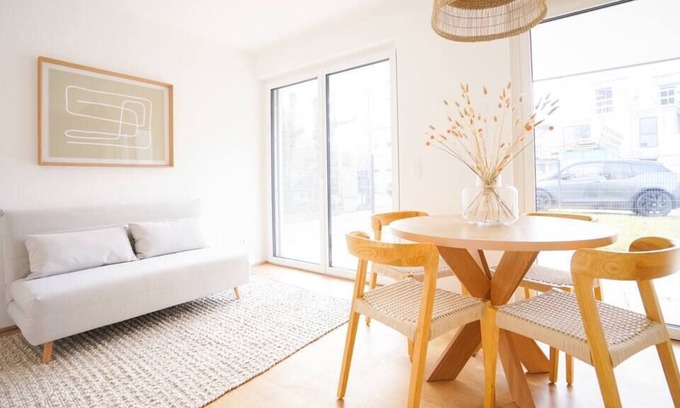 Donaustadt Apartamento | Premium Apartment w/ Garden