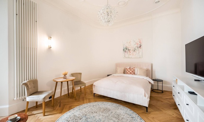 Centrum Apartamento | Premium Warsaw Center Studio