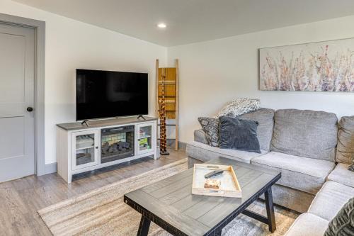 Prescott Casa | Prescott Retreat with Hot Tub about 3 Mi to Dtwn!