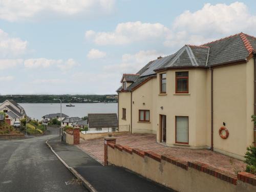 Pembroke Dock Casa | Preseli Heights