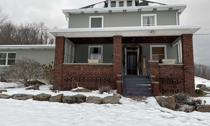 Jones Mills Casa | Prestige House is your Mountain Home away from Home! So Spacious!