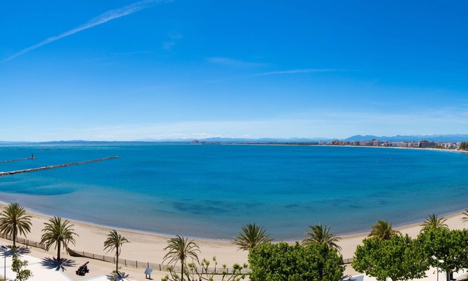 Roses Town Center Hotel | Prestige Mar y Sol