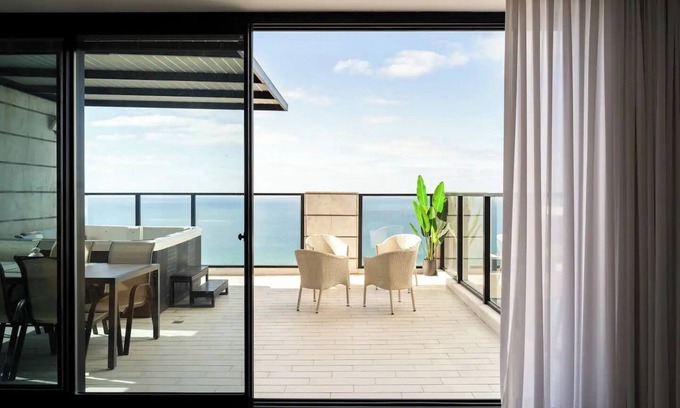 Bat Yam Apartamento | Prestigious penthouse in a luxury tower