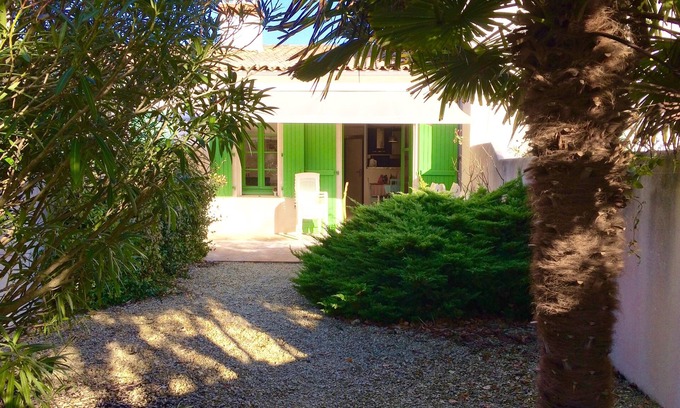 La Couarde-sur-Mer Casa | BONITA CASA en Urbanización Privada, Piscina / Tenis Cerca de playa de arena