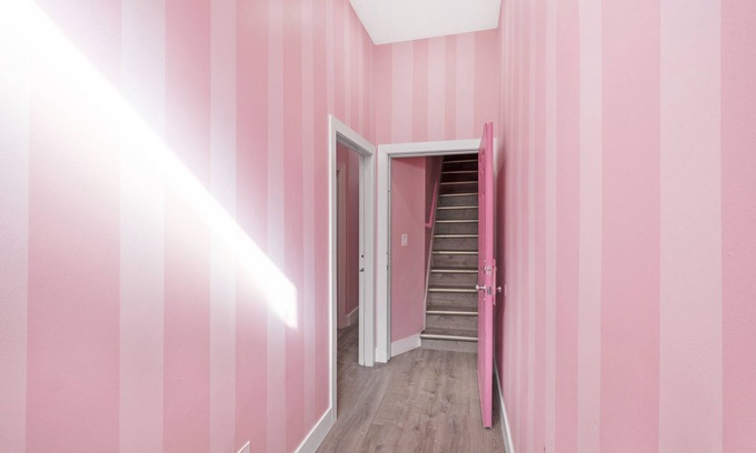North Philadelphia West Casa | Pretty in Pink Double House