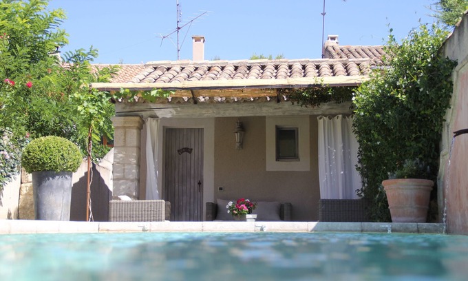 St.-Remy-de-Provence Casa | bonito mazet con piscina a 2 pasos del centro del pueblo
