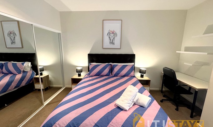 City West Apartamento | Pretty Penthouse - Close to ANU
