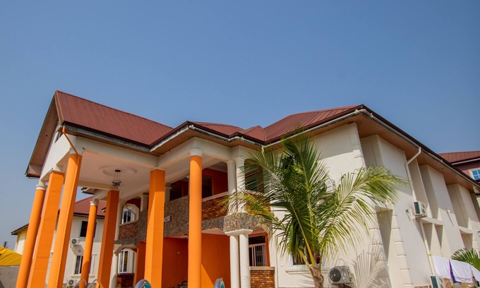 Kumasi Hotel | PRETTY PRIDE HOTEL