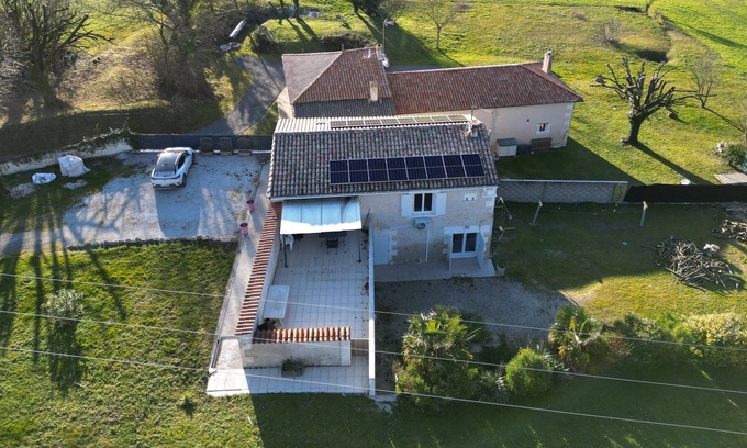 Sud Charente Casa | Pretty stone house of 160 m2 in a quiet area