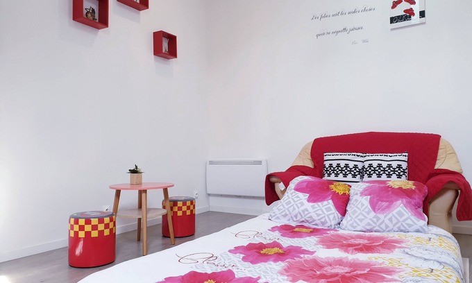 Fontenay-le-Comte Apartamento | Pretty T2 bis: Vendée, La rochelle
