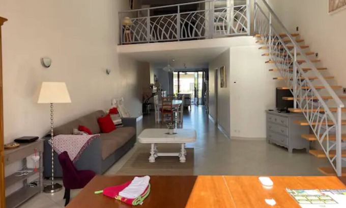 Vieu-d'Izenave Casa | Pretty village house