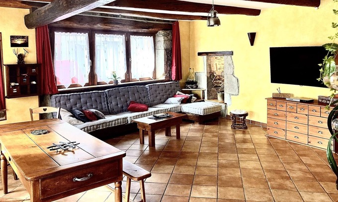 Bourg-Lastic Casa | Pretty village house, near the Sancy massif