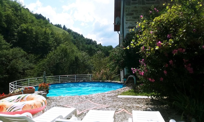 Tolmin Casa | Pri Mačku, a holiday house in the nature with all privacy for max 13 persons with pool and jacuzzi