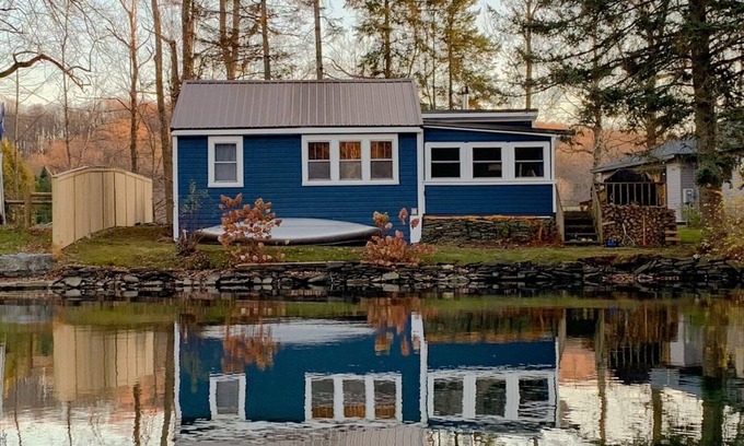 Town of Nelson Cabaña | ✨Priest Cottage🏡 Lakeside 🌲 Canoe 🛶 Fishing 🎣 Grill