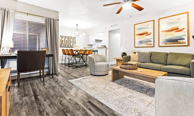 Arlington Apartamento | Perfect AT&T, Globe Life, Six Flags Arlington location, walk to stadiums