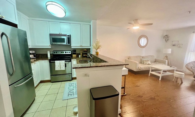 University City Condominio | Prime location, 5 minutes to the Beach, UCSD, Hospitals, UTC Mall