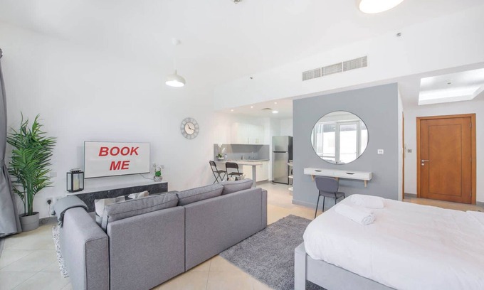 Barsha Heights Apartamento | Prime Studio Stay in Barsha Heights!