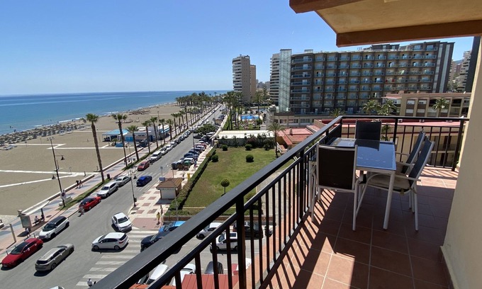 Torremolinos Apartamento | Primera Linea Playa - Tres Caballos en Playamar Torremolinos