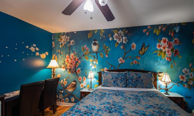 Queens Square Hotel | Prince Street Suites