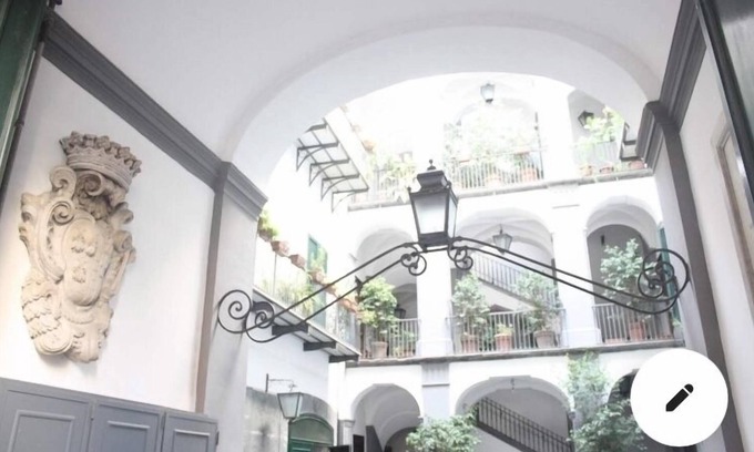 Quartieri Spagnoli Apartamento | Princess Palace Naples