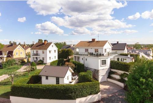 Centrum Hotel | Prinshöjden Hotel - Smart Digital Apartments & Villas
