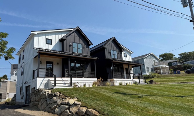 East Wareham Casa | Pristine Brand New Coastal Luxe