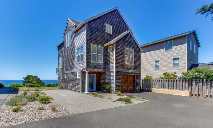 Lincoln City Casa | Prístina casa con impresionantes vistas, a pocos pasos de la playa y justo en la ciudad