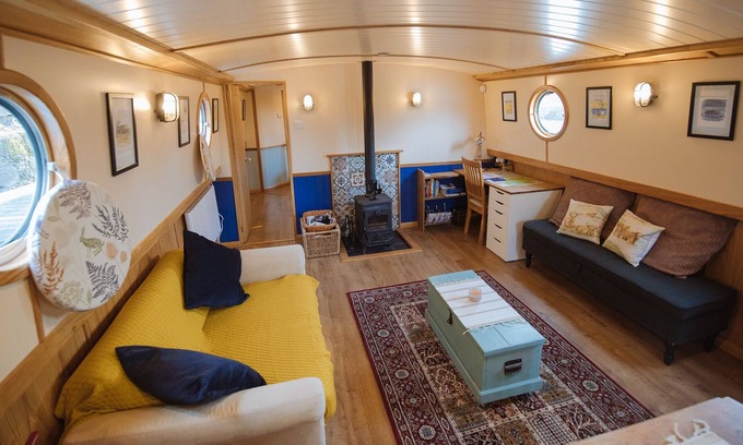 North Glasgow Alquiler De Eote | Casa flotante única en la ciudad