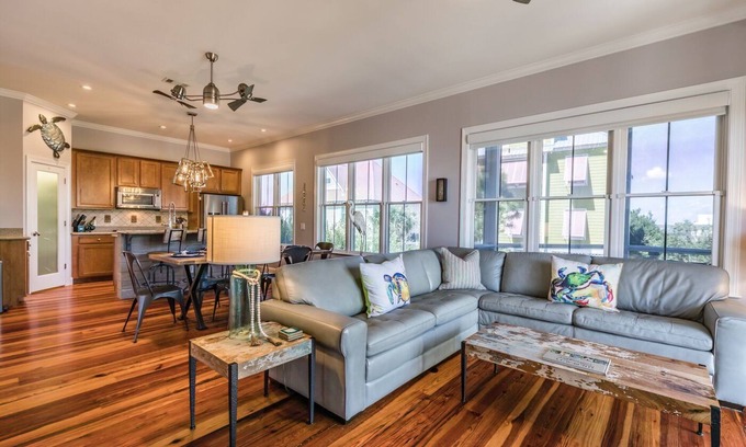 Oceanmarsh Subdivision Casa | Pristine New Listing! Located in Harbour Key