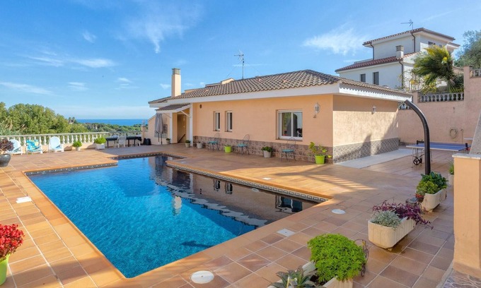 Sant Cebria de Vallalta Villa | Piscina privada, barbacoa y a disfrutar