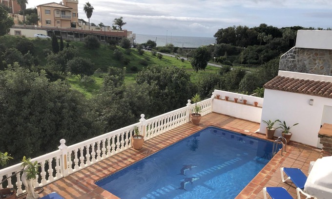 El Faro Villa | Villa privada con piscina, a 4 minutos a pie de la playa de El Faro, red de fibra