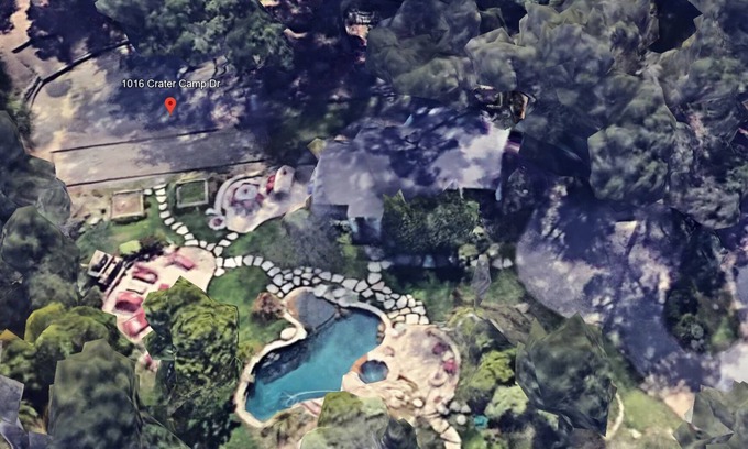 Calabasas Casa | Private 1 Acre Resort, 1+Den with pool in Malibu Canyon minutes from the beach.