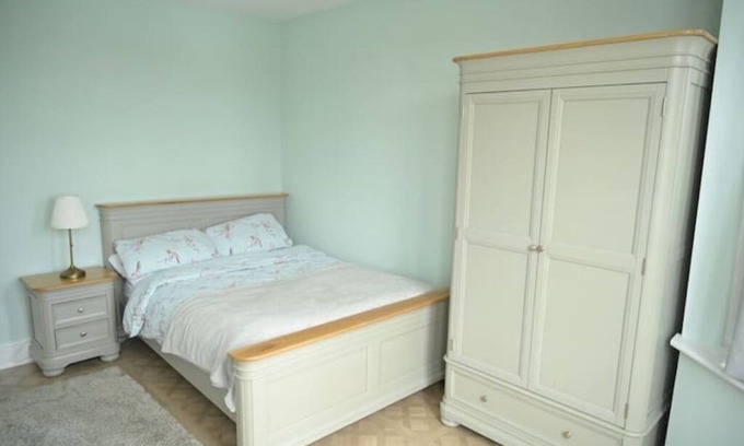 Larkswood Apartamento | Private 2 bed, kitchen & bathroom in shared home