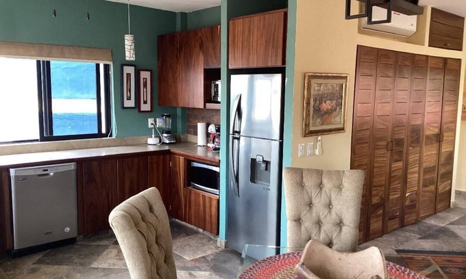 Peninsulas de Santiago Apartamento | Private 2-bedroom apartment in wonderful Manzanillo with AC