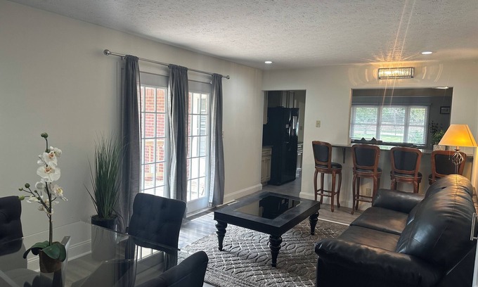 Wayne Casa | Private 4 BDRM- 3 BTHS house, 5 Miles from Downtown #4 ❤️