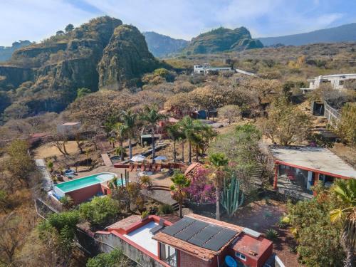 Tepoztlan Casa | Private 5-Bedroom Compound with Pool Tepoztlán Retreat