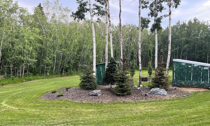 Central Alberta Alquiler De RV | Private Acreage & private pool near AB Beach! Above and beyond exceptional!