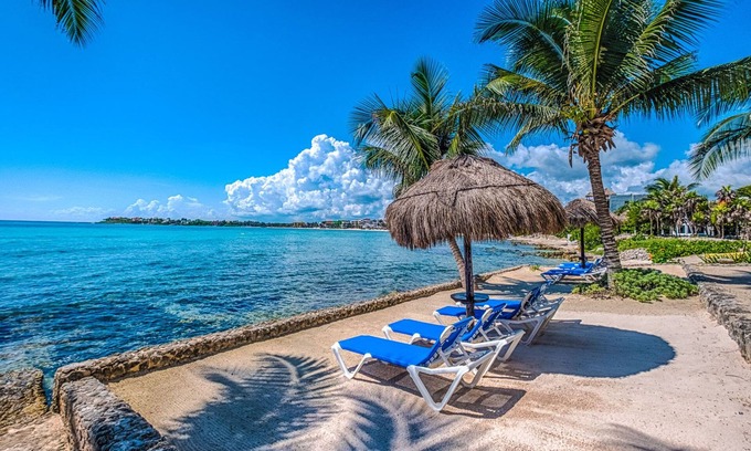 Akumal Condominio | Private and serene 3 bedroom townhome located on north end of Half Moon Bay!