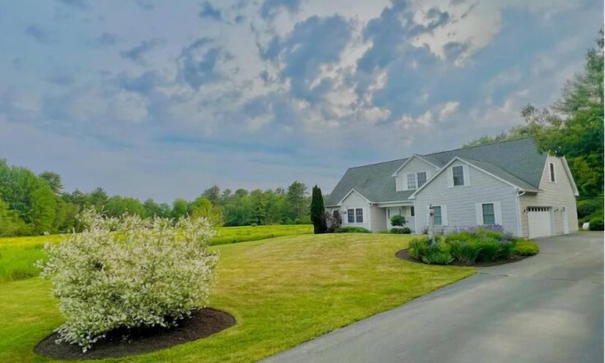 Kennebunk Casa | Private and serene Kennebunk Sanctuary, close to all the local attractions