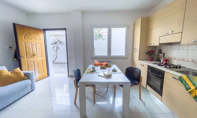 Zona XXX Castel Fusano Condominio | Private Apartment in Luxurious Peaceful Roman Villa