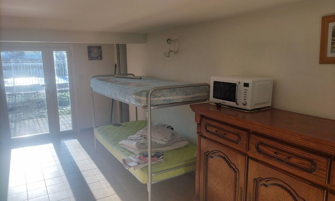 Foissac Apartamento | Private apartment with pool