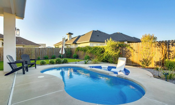Brownsville Casa | Private Backyard Oasis: Brownsville Family Home