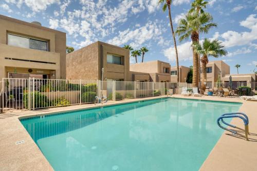 Fountain of the Sun Casa | Private Backyard Sunny Mesa Home with Pool Access