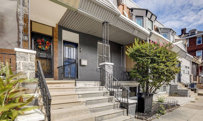Philadelphia Casa | Private Backyard Jawn! Multi-Level Philly Rowhouse