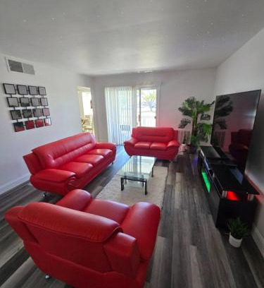 Burlington Apartamento | Private Balcony-Pet Friendly -City Access -Gaming