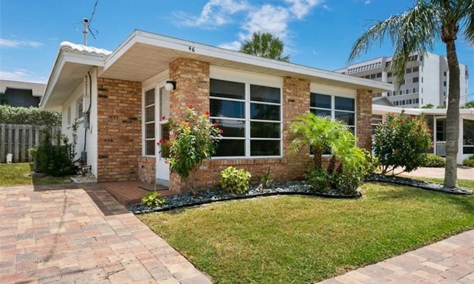 Aloha Kai Cabaña | Private Beach on Siesta Key
